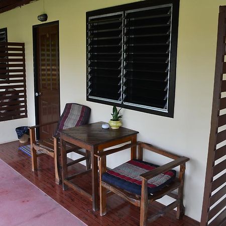 M&M Guesthouse チャン島 エクステリア 写真
