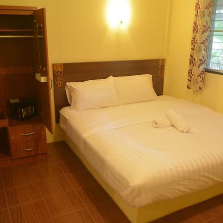 M&M Guesthouse チャン島 エクステリア 写真