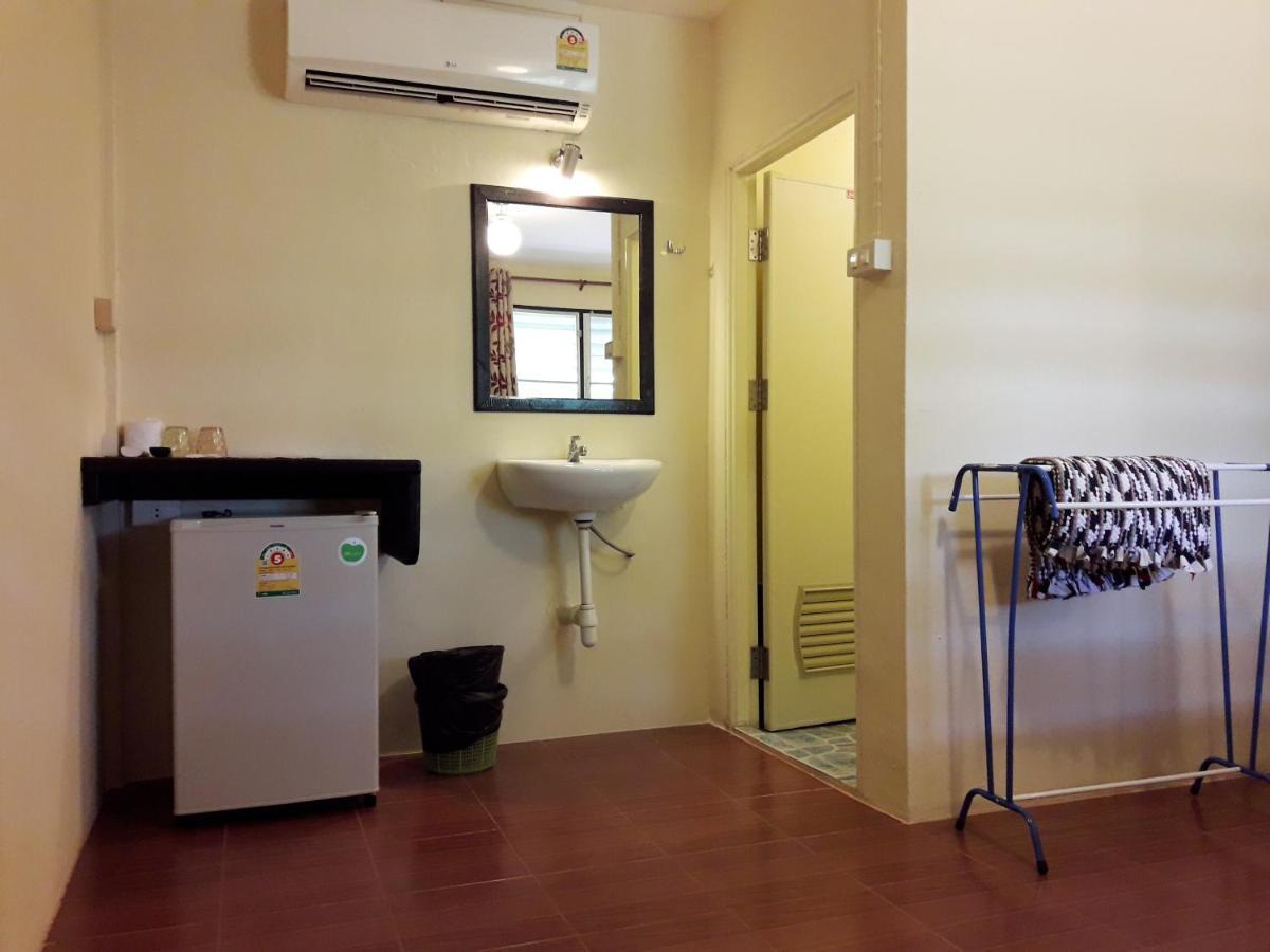 M&M Guesthouse チャン島 エクステリア 写真